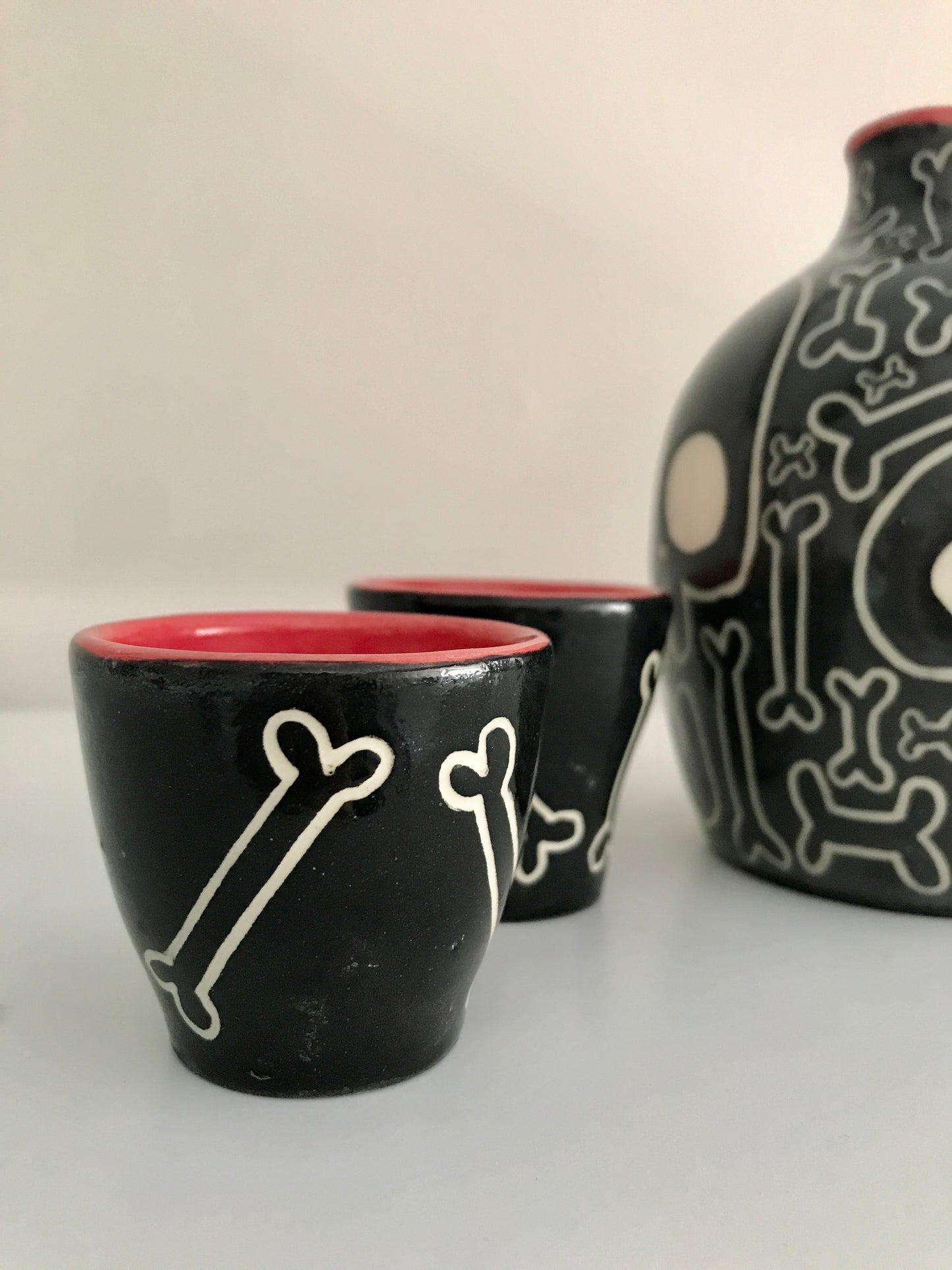 Skull & Bones Drinking Set A