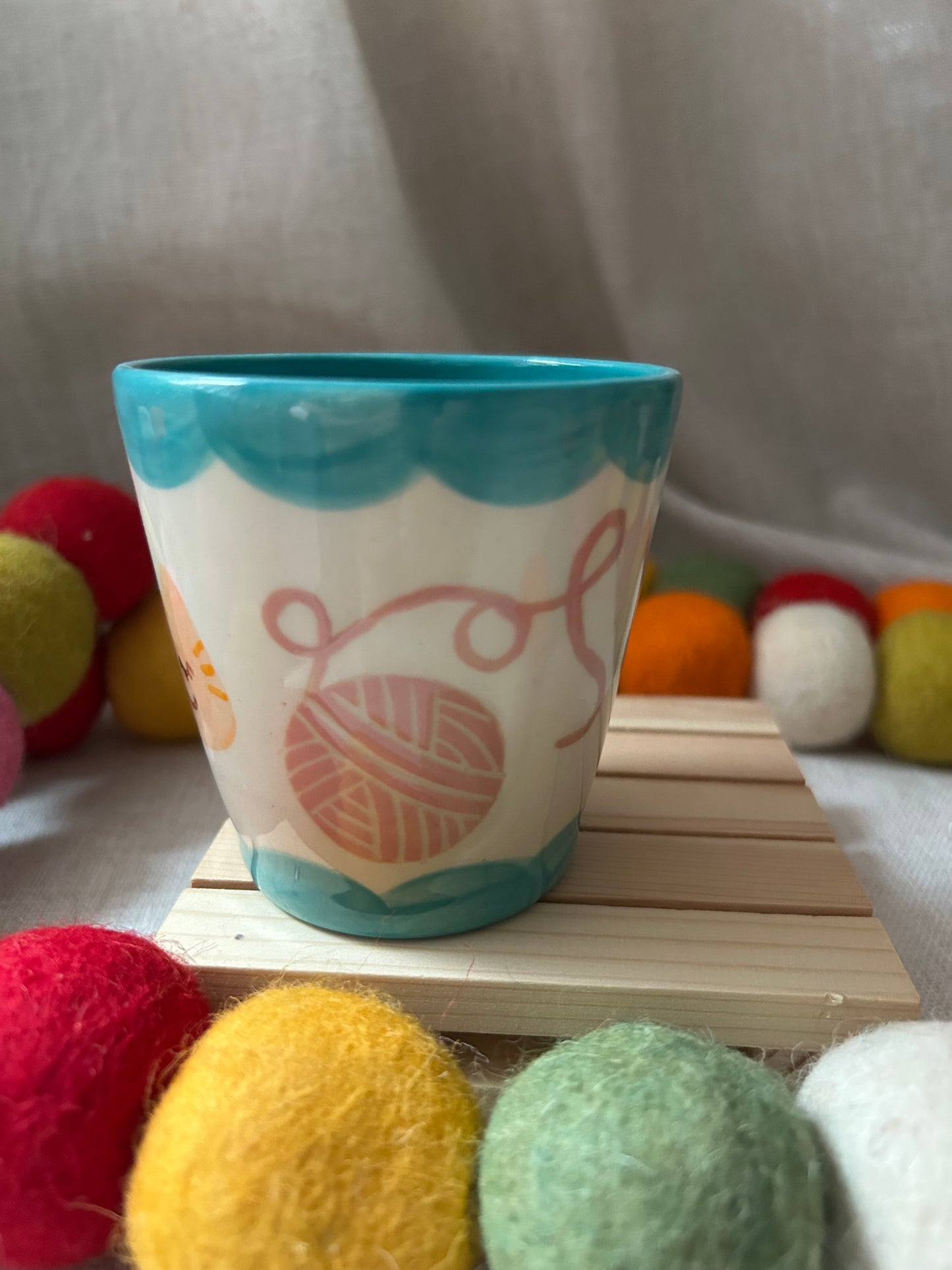 Cat Cup: Yarn Blue