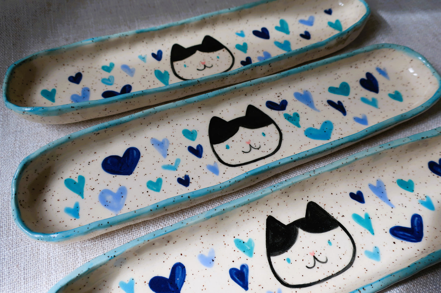 Cat Long Trinket Dish- Blues
