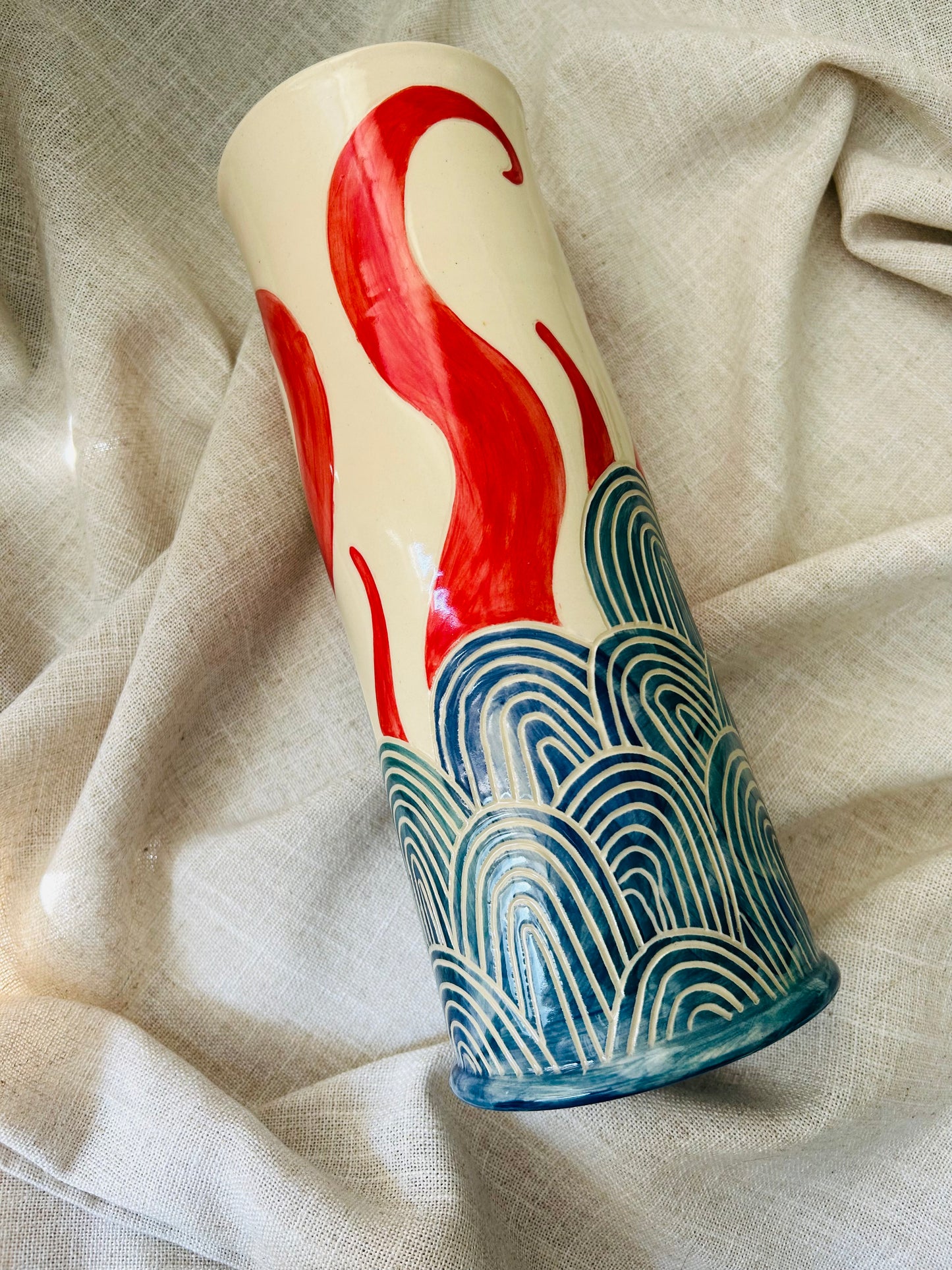 Sealife Vase: Red Tentacles