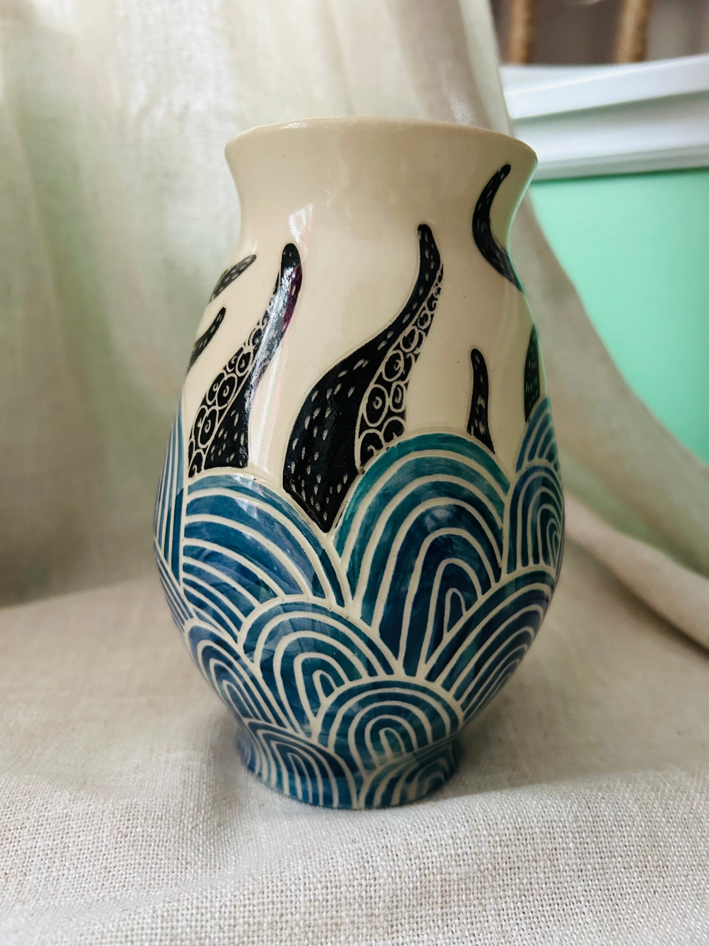 Sealife Vase- Black Tentacles
