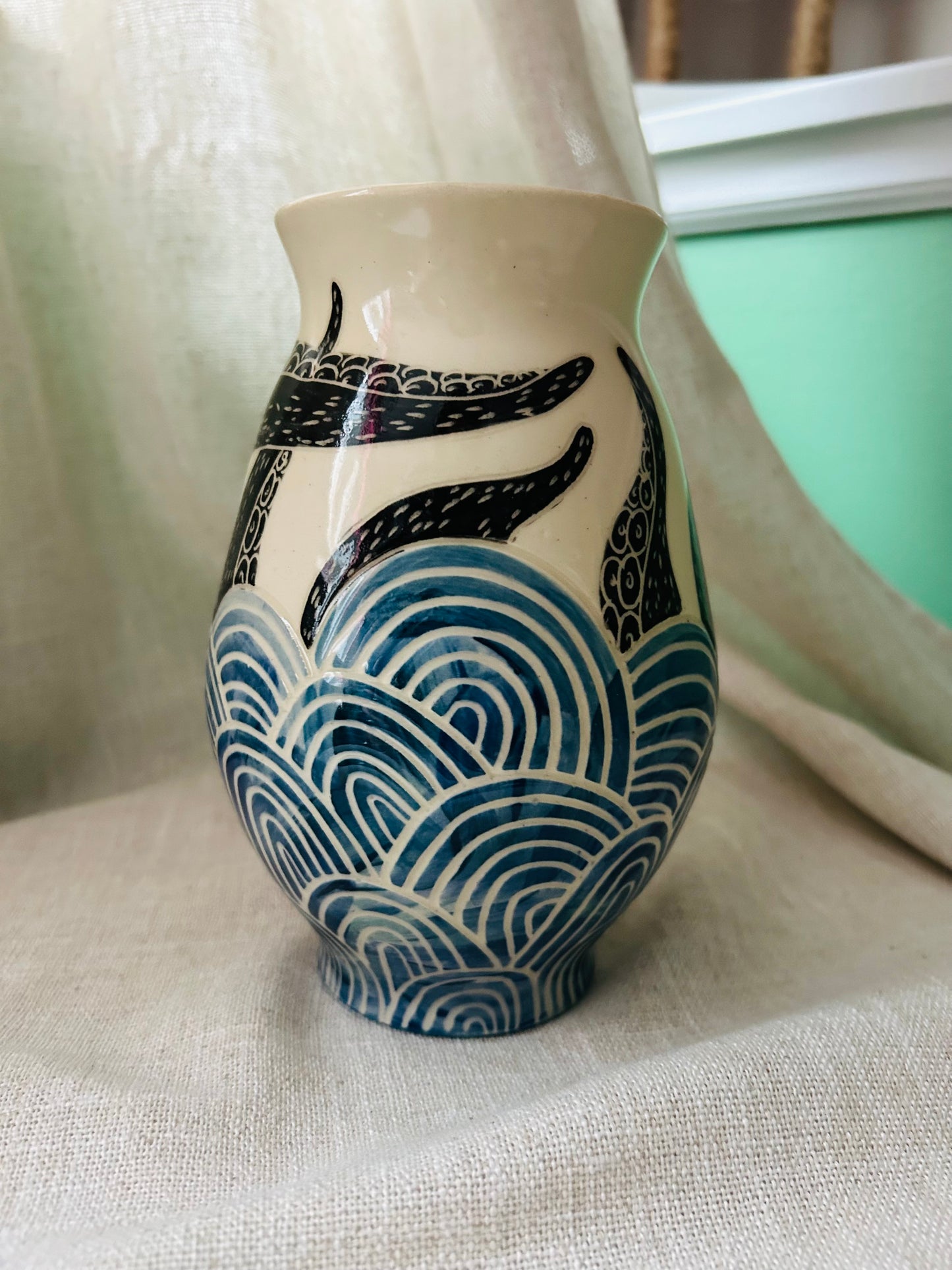 Sealife Vase- Black Tentacles
