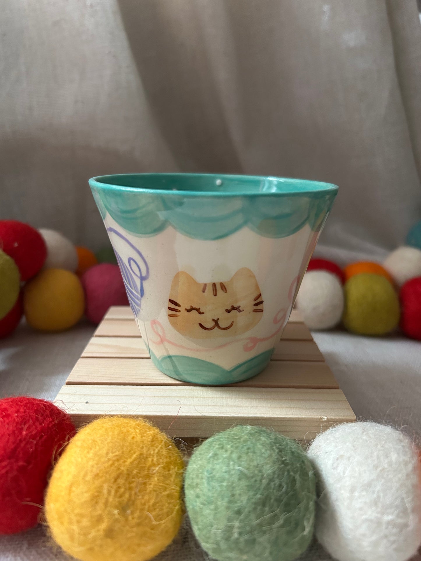 Cat Cup: Yarn Jade