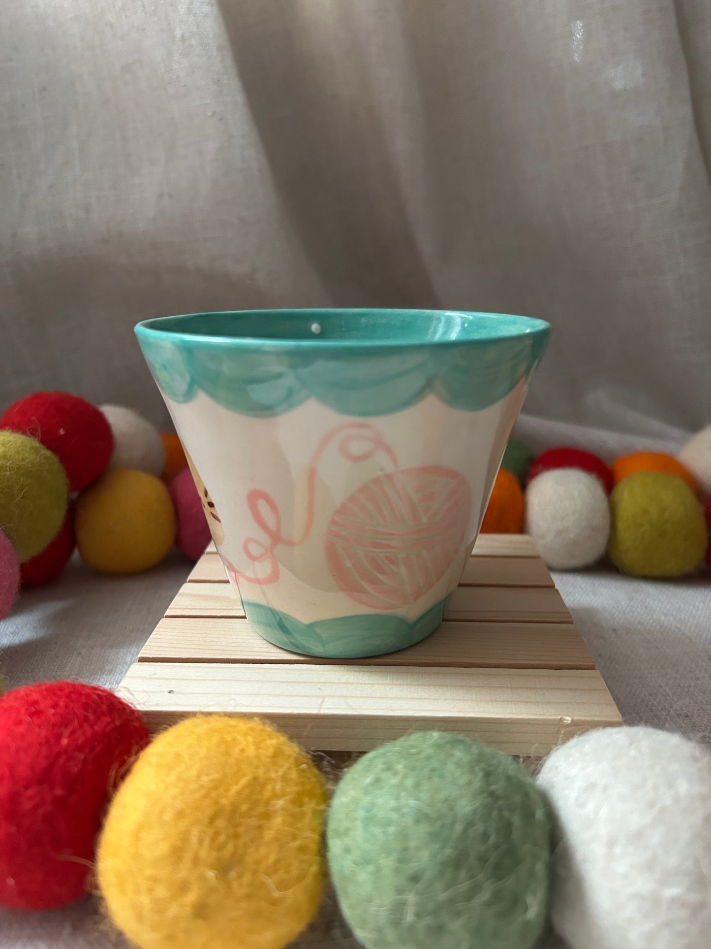 Cat Cup: Yarn Jade