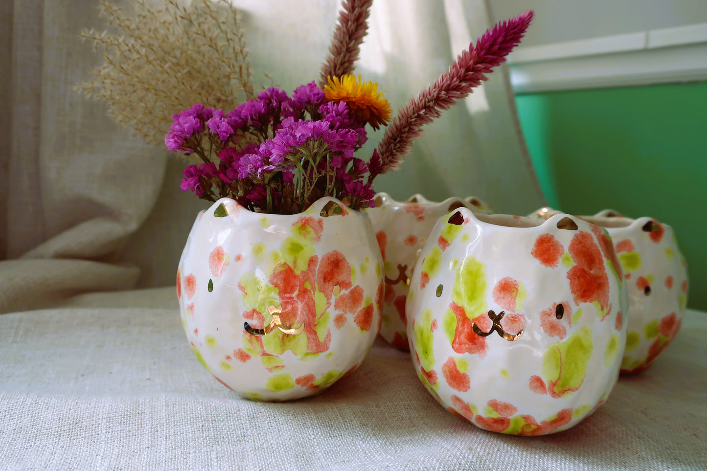 Cat Mini Vase - Snapdragons
