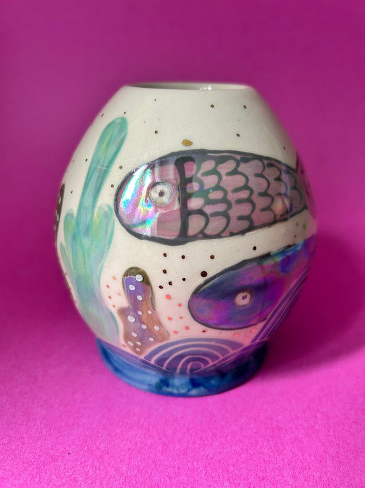 Sealife Vase- shiny fishies swimming